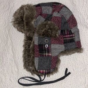 American Eagles Outfitters Printed Trapper Hat